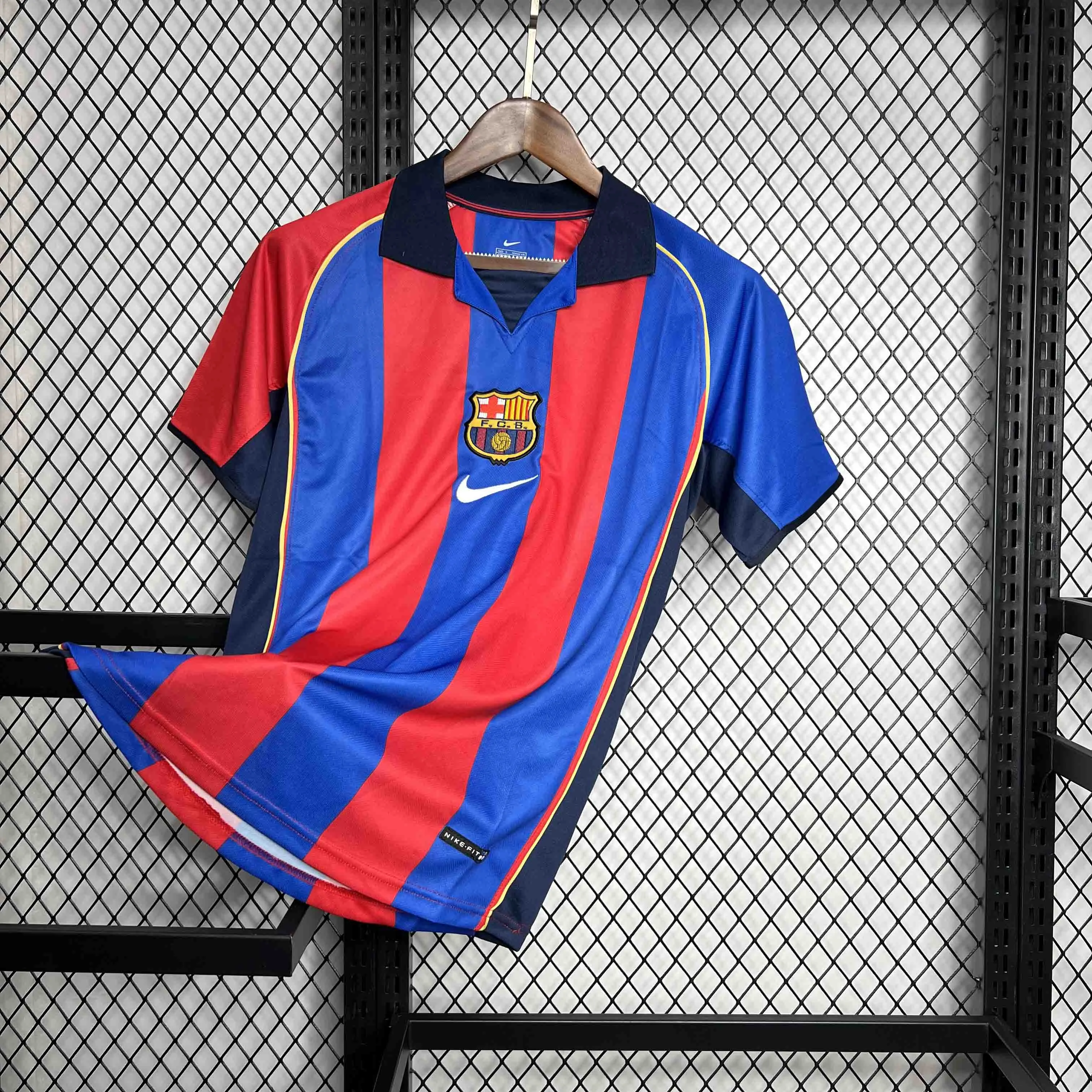 04-05 Barcelona Home Retro Kit