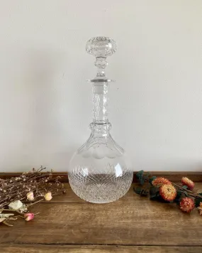 Carafe en cristal travaillé