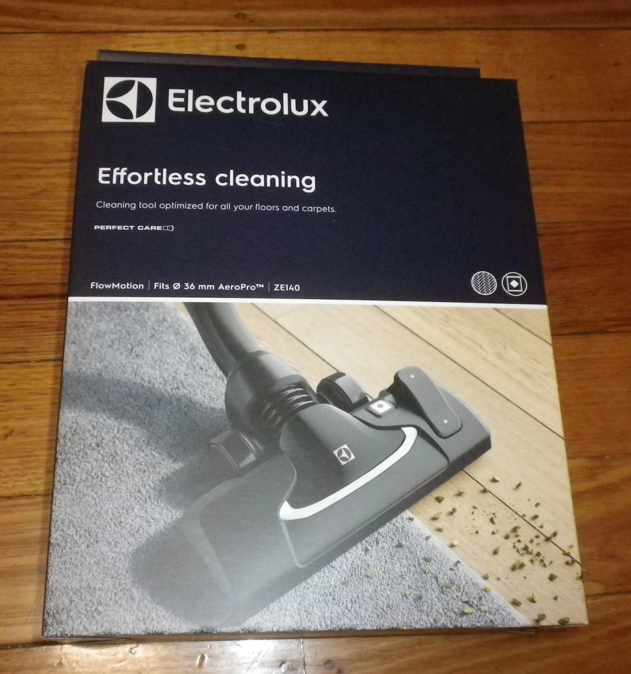 Electrolux AeroPro Extreme 2G Passive Combination Floor Tool in Fancy Box - # ZE140