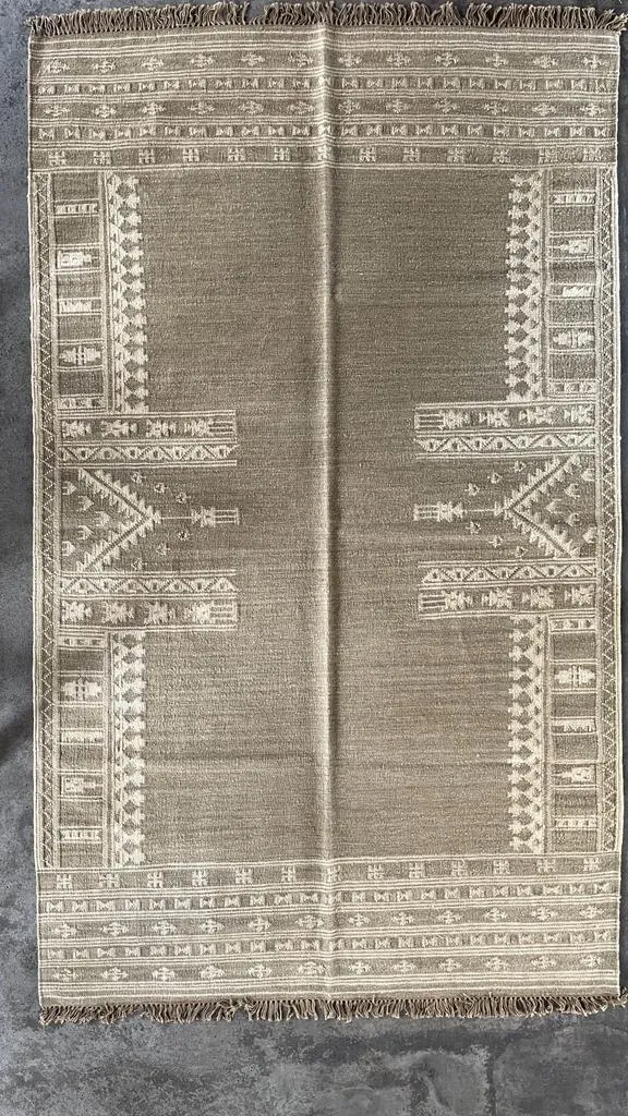 Hand Knotted Wool & Cotton RUG 45 (5x8 ft)