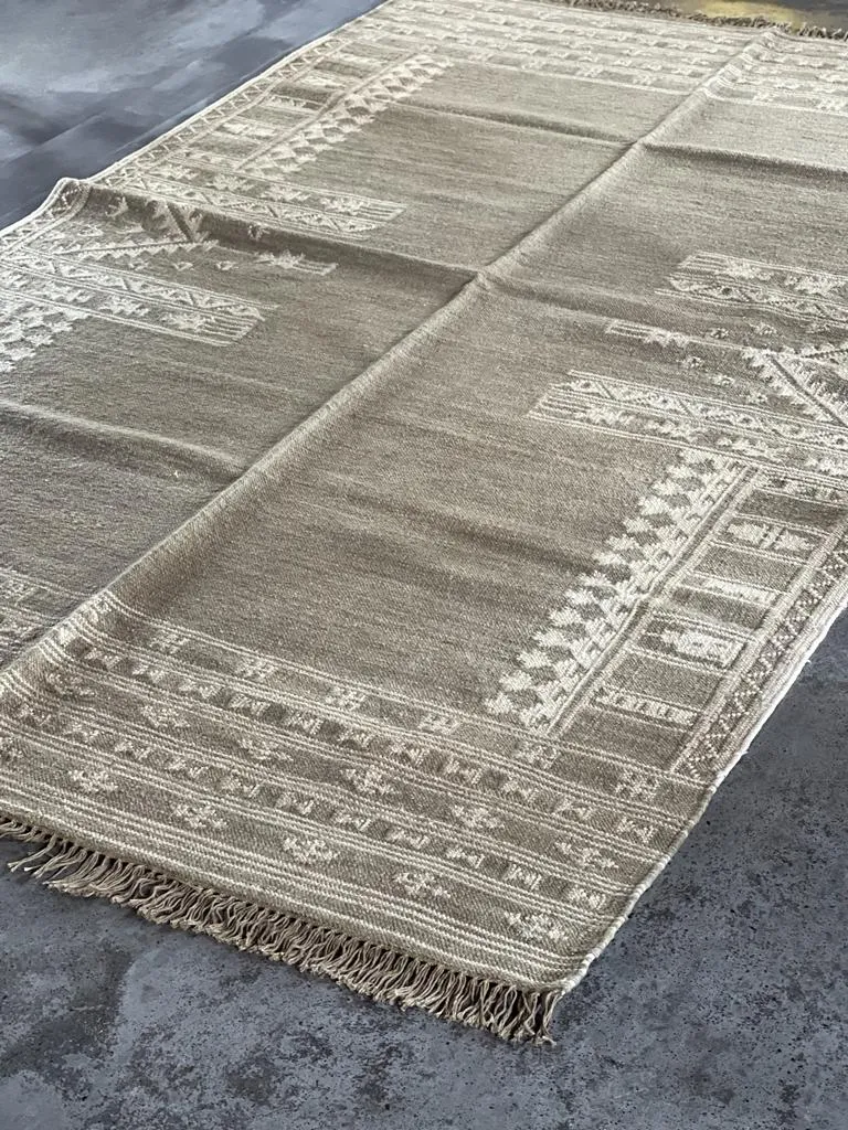 Hand Knotted Wool & Cotton RUG 45 (5x8 ft)