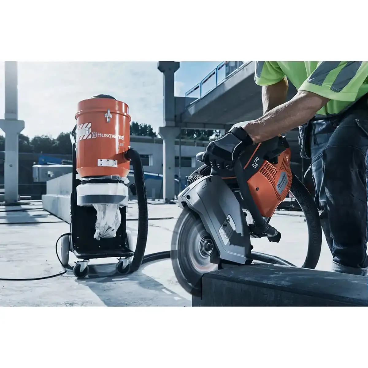 Husqvarna K770 VAC 12" Dry Power Cutter