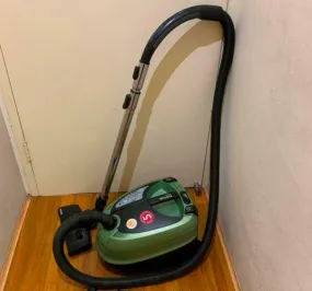 Nilfisk Power P10 P20 P40 Vacuum Cleaner See The New Nilfisk SELECT