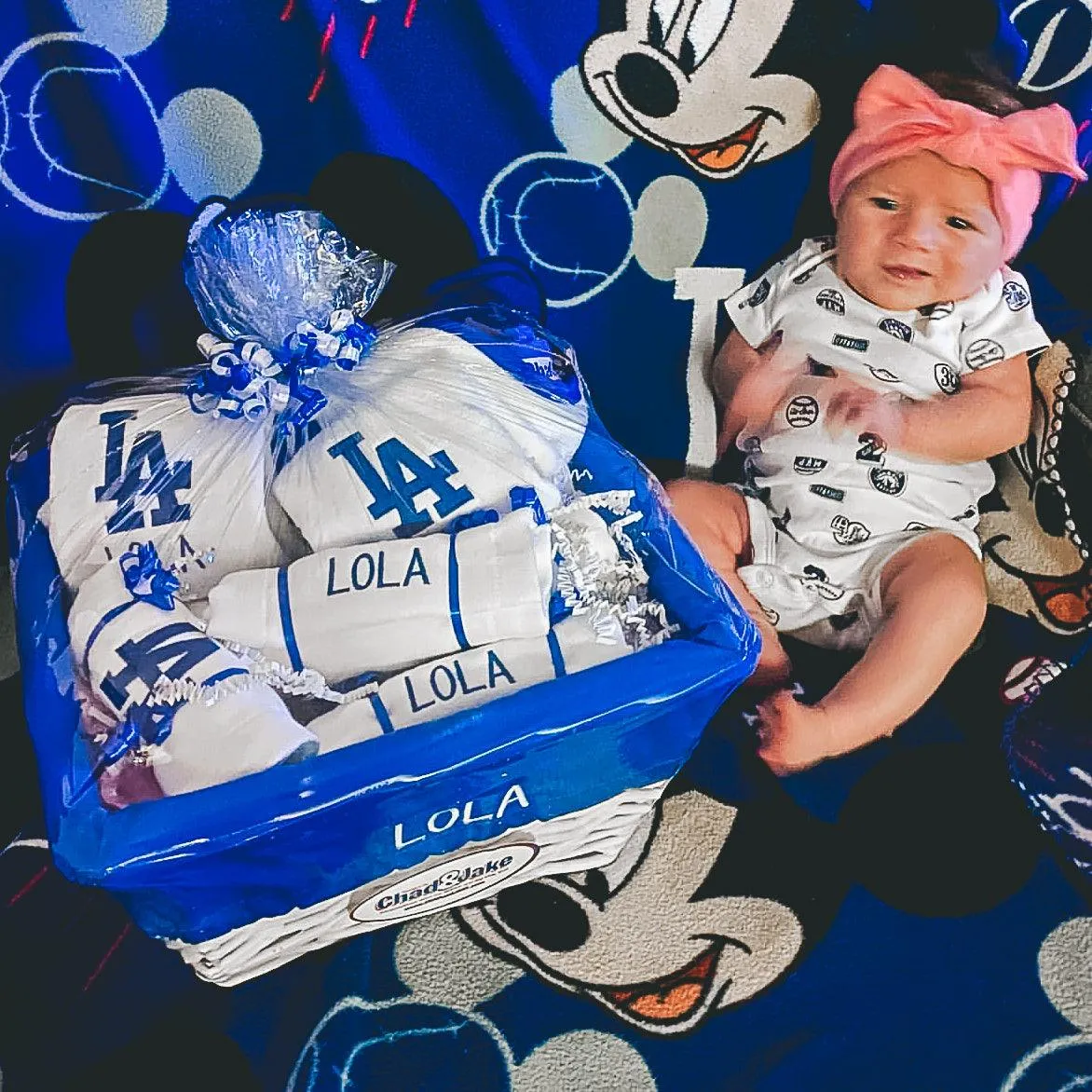 Personalized Los Angeles Dodgers Medium Basket - 6 Items